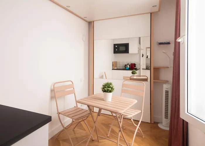 Super Mini - 2 Pax, Bed 公寓